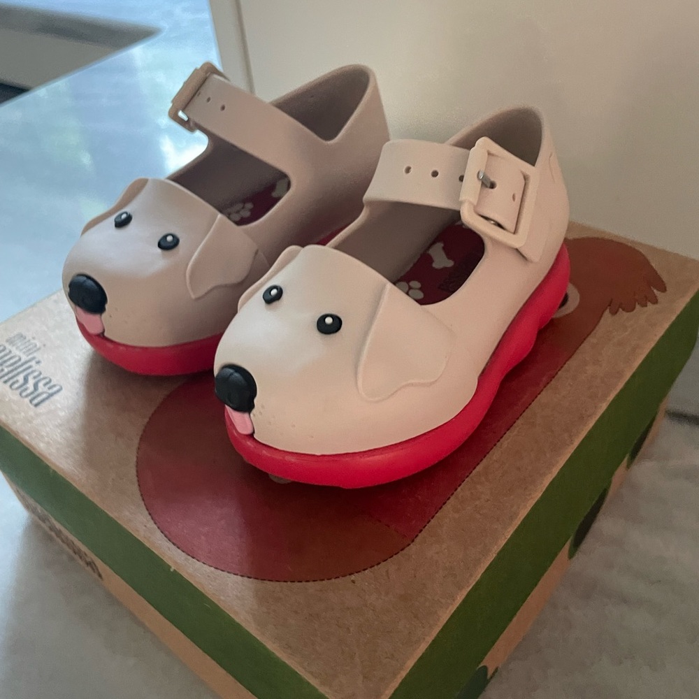 Mini Melissa Dog Shoes Size 5